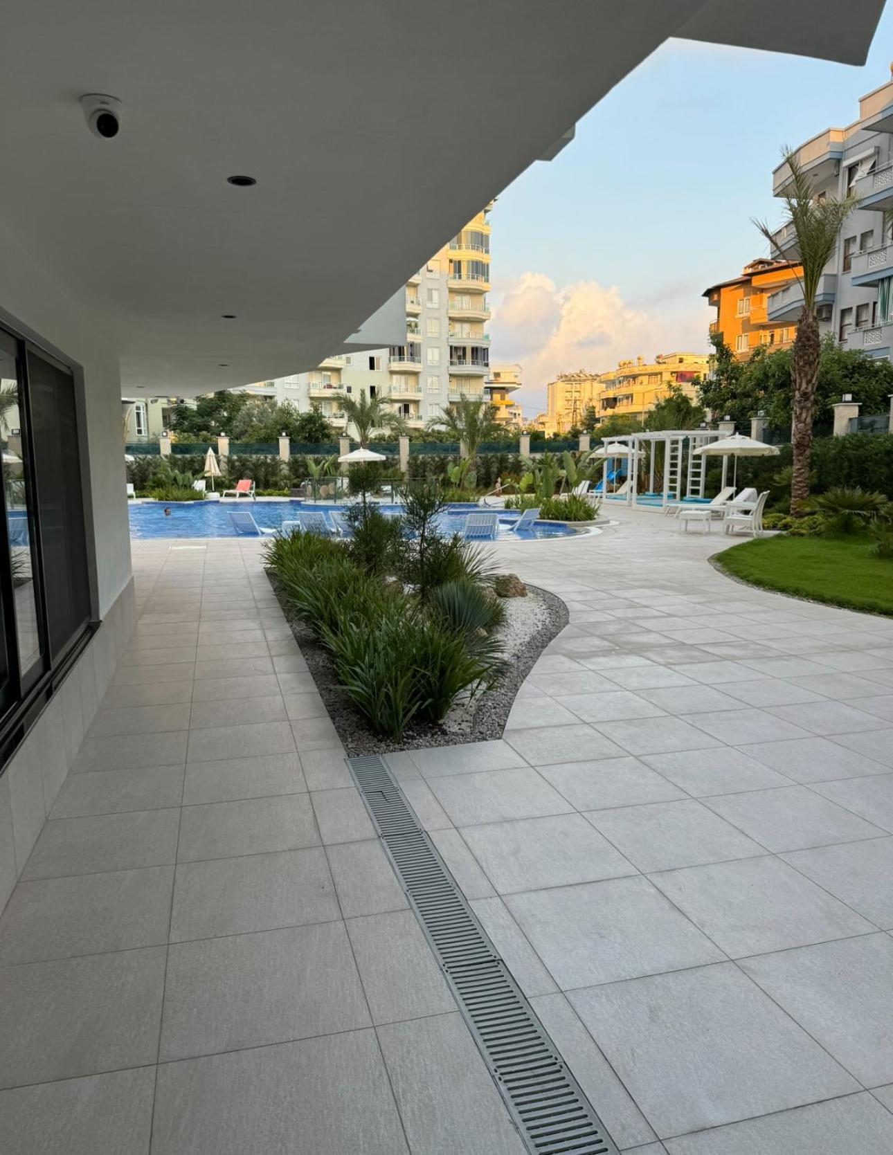 Best Home Apartment *